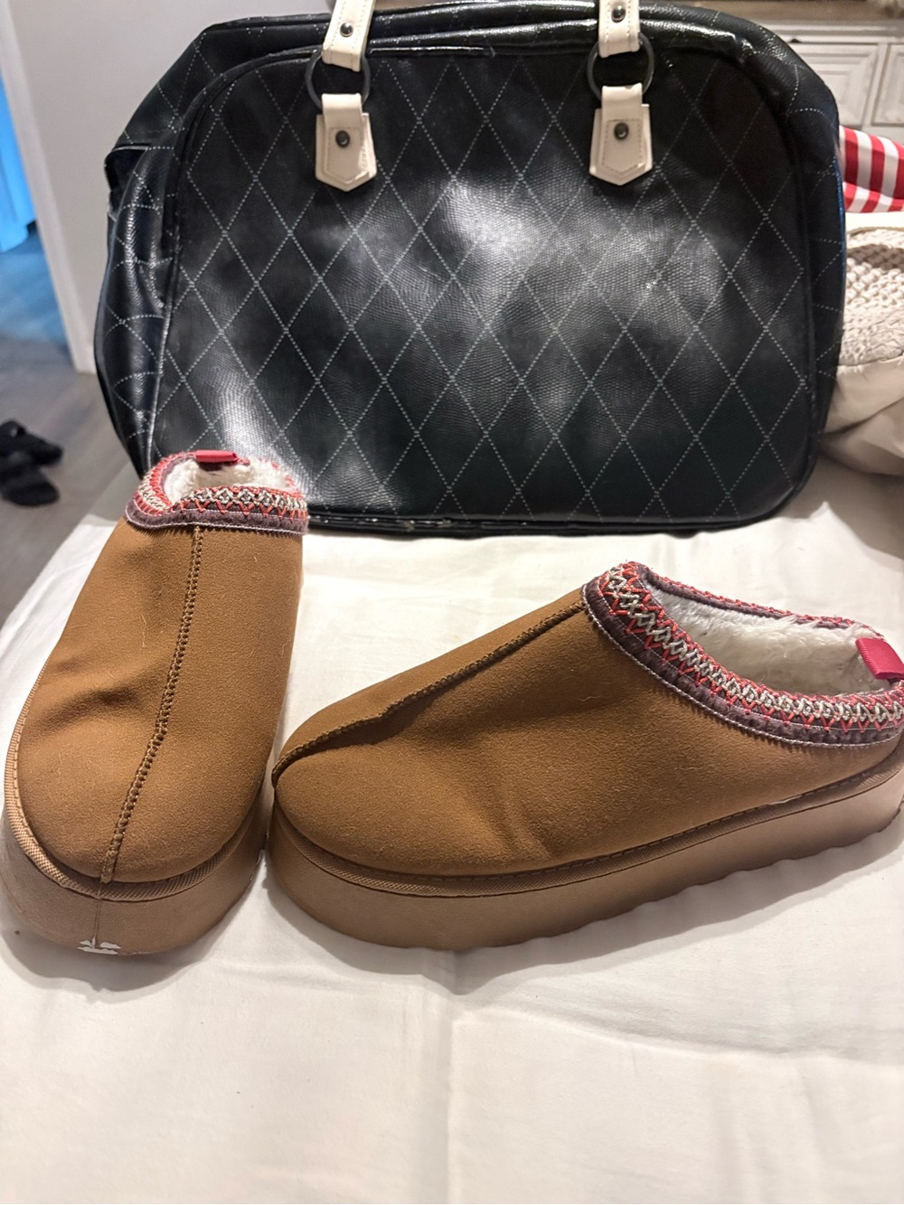 Plush Lined Slip-On Women’s Slipper - Tan